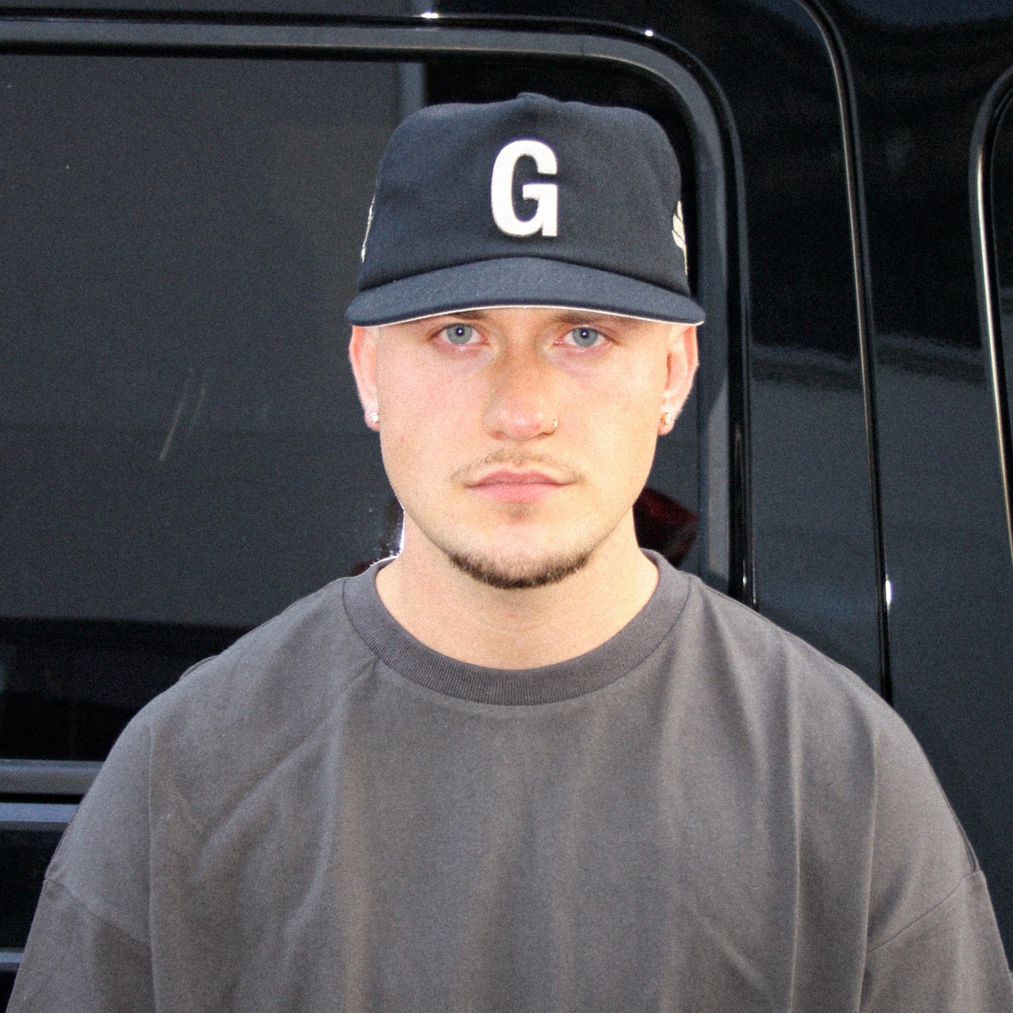 ANGEL CAP - BLACK / CREAM WHITE